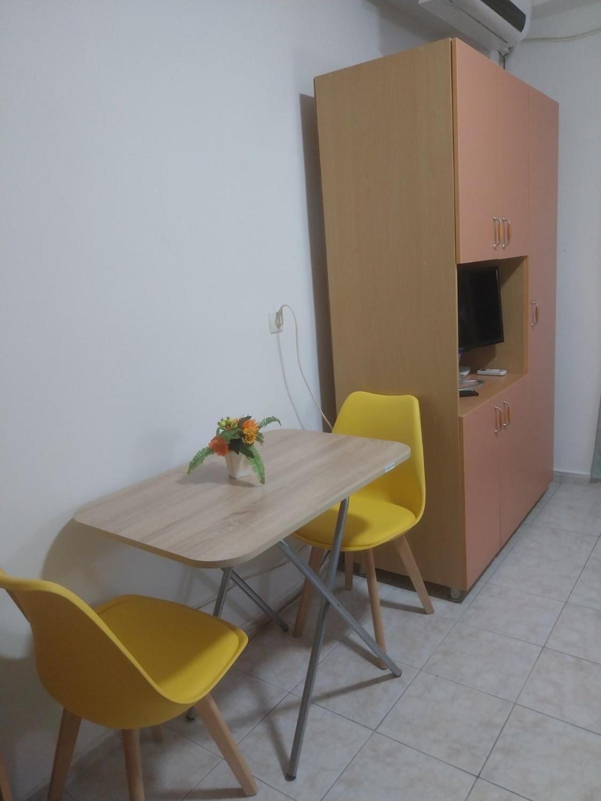 Ani Apartment Ohrid Buitenkant foto
